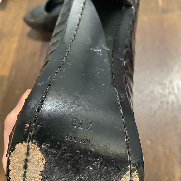 7.5 black “snake skin” Elizabeth and James heels - Picture 4 of 4